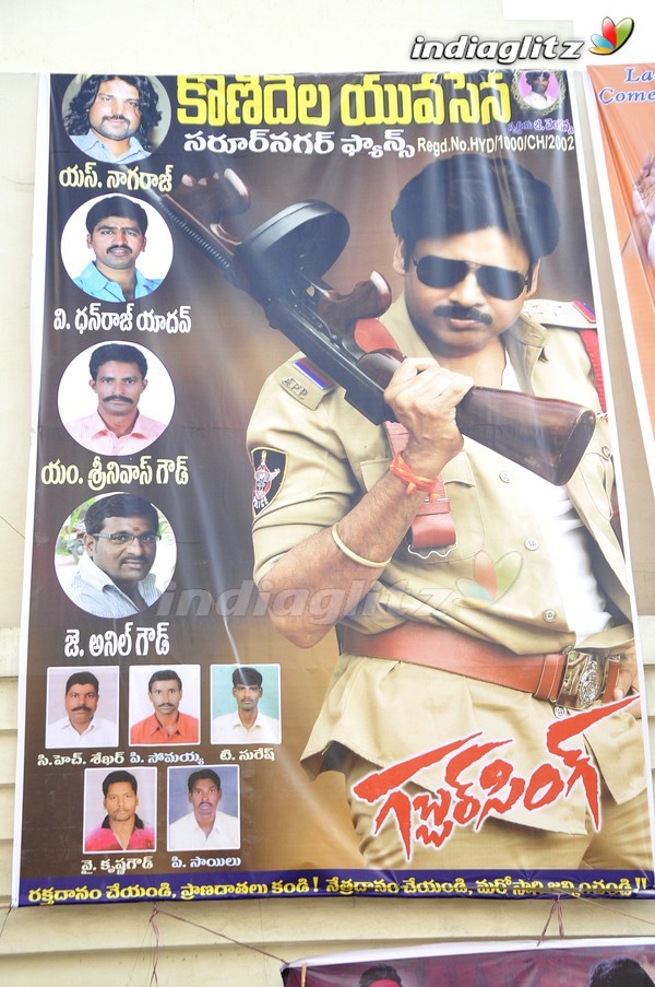 'Gabbar Singh' Theatre Coverage