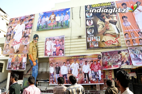 'Gabbar Singh' Theatre Coverage