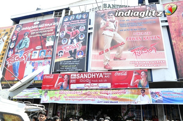 'Gabbar Singh' Theatre Coverage