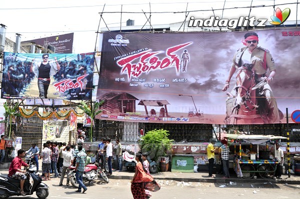 'Gabbar Singh' Theatre Coverage