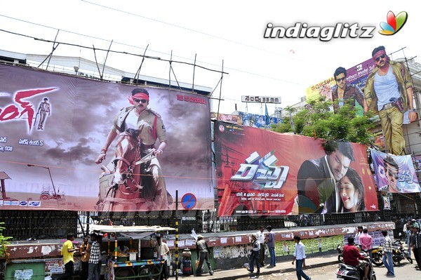 'Gabbar Singh' Theatre Coverage