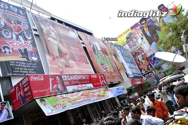 'Gabbar Singh' Theatre Coverage