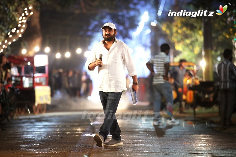 'Guna 369' On Location