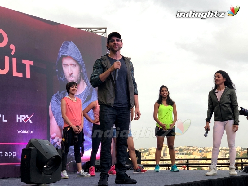 Hrithik Roshan Promotes Fitness At Inorbit Mall