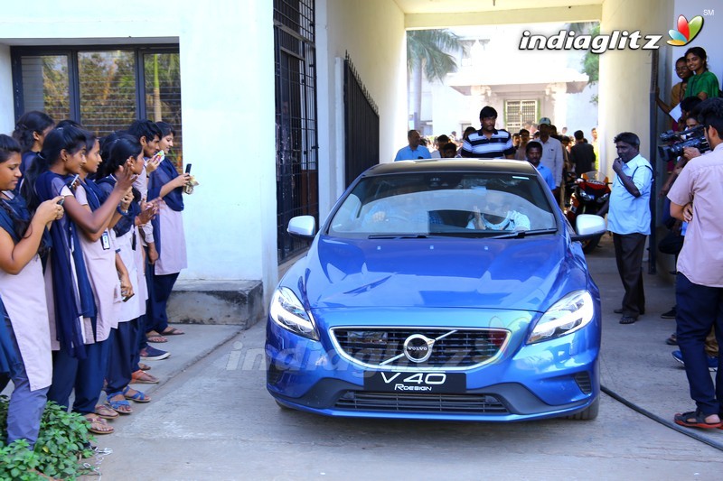 'Idi Naa Love Story' Team @  Raghu Engineering college