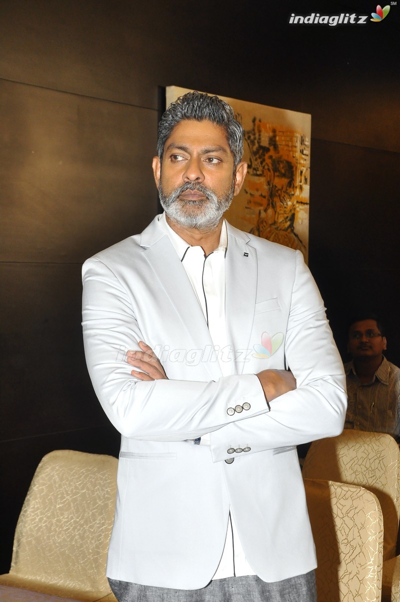 Jagapathi Babu Launches Click Cine Cart