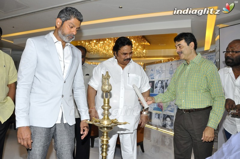 Jagapathi Babu Launches Click Cine Cart