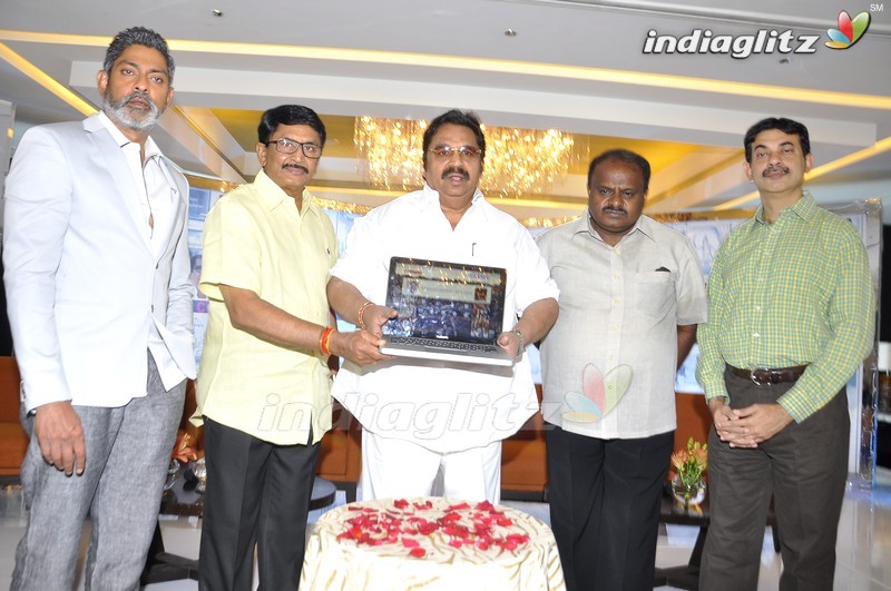 Jagapathi Babu Launches Click Cine Cart