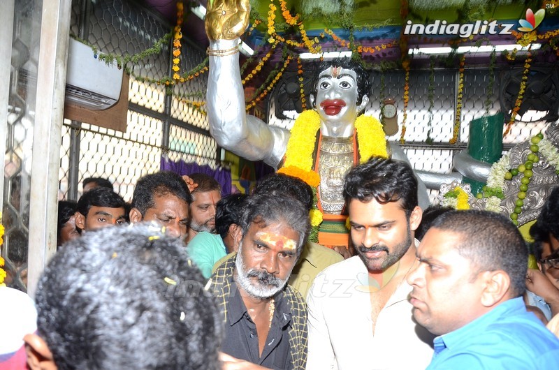 'Jawaan' Team @ Kanaka Durga Temple in Vijayawada & Shri Anjaneya Swamy Temple in Hanuman Junction