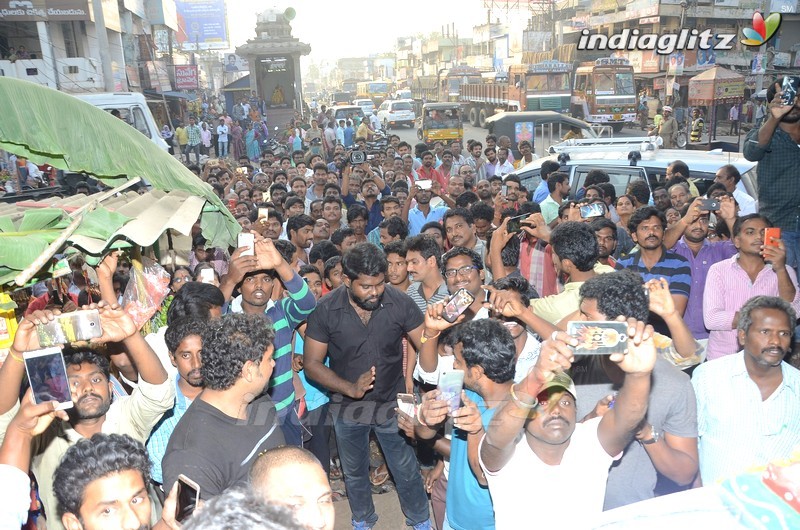 'Jawaan' Team @ Kanaka Durga Temple in Vijayawada & Shri Anjaneya Swamy Temple in Hanuman Junction