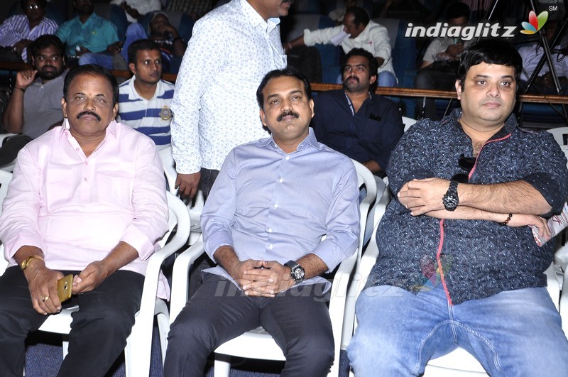 'Jayammu Nischayammura' Trailer Launch