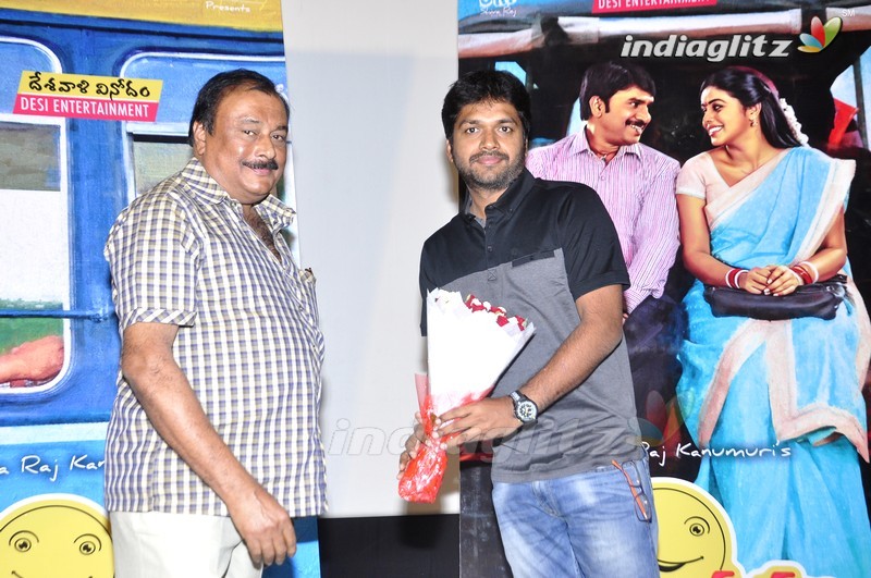 'Jayammu Nischayammura' Trailer Launch