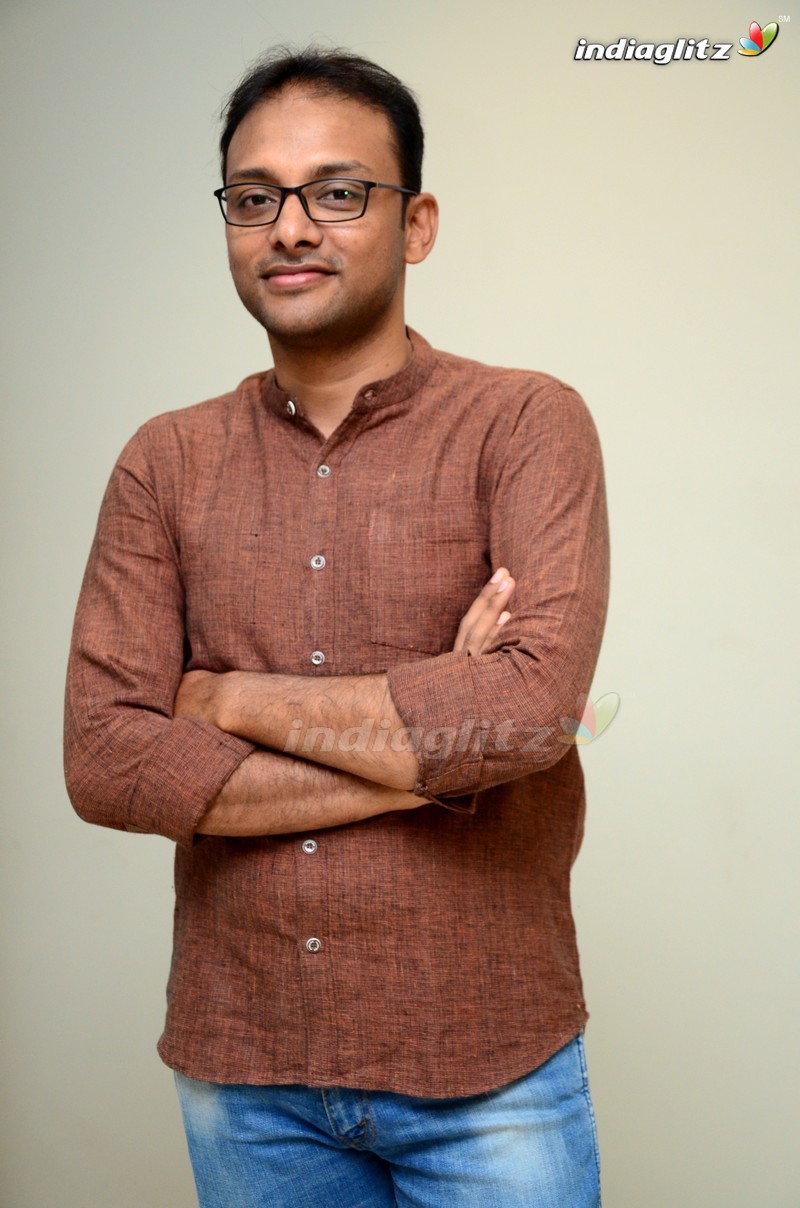 'Jamba Lakidi Pamba' Press Meet