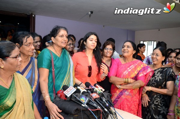 'Jyothi Lakshmi' Special Show For Ladies