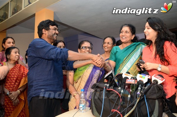 'Jyothi Lakshmi' Special Show For Ladies