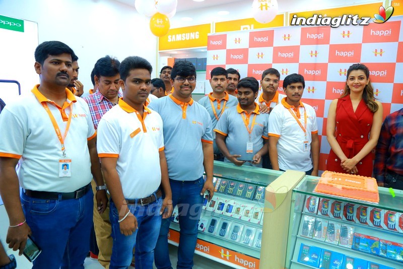 Kajal Agarwal Launches Happi Mobiles @ Hanumakonda