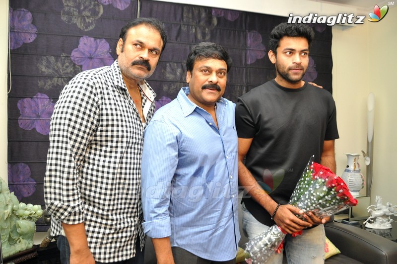 Chiranjeevi Congratulates 'Kanche' Team