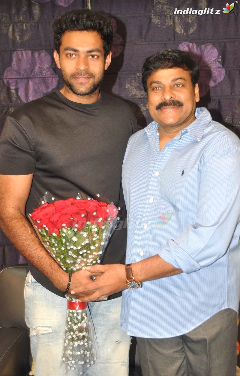 Chiranjeevi Congratulates 'Kanche' Team