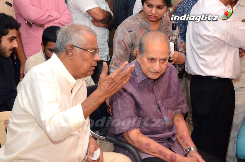 KCR and Other Political Leaders Pay Last Respects to Vijaya Nirmala