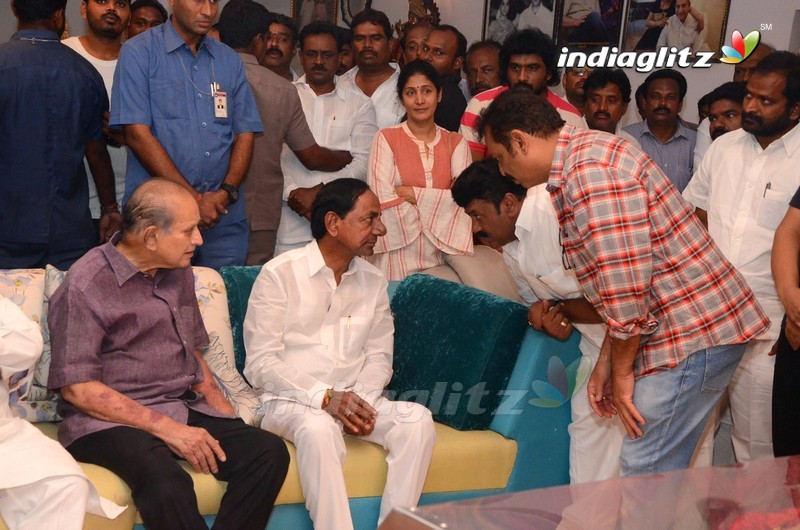 KCR and Other Political Leaders Pay Last Respects to Vijaya Nirmala