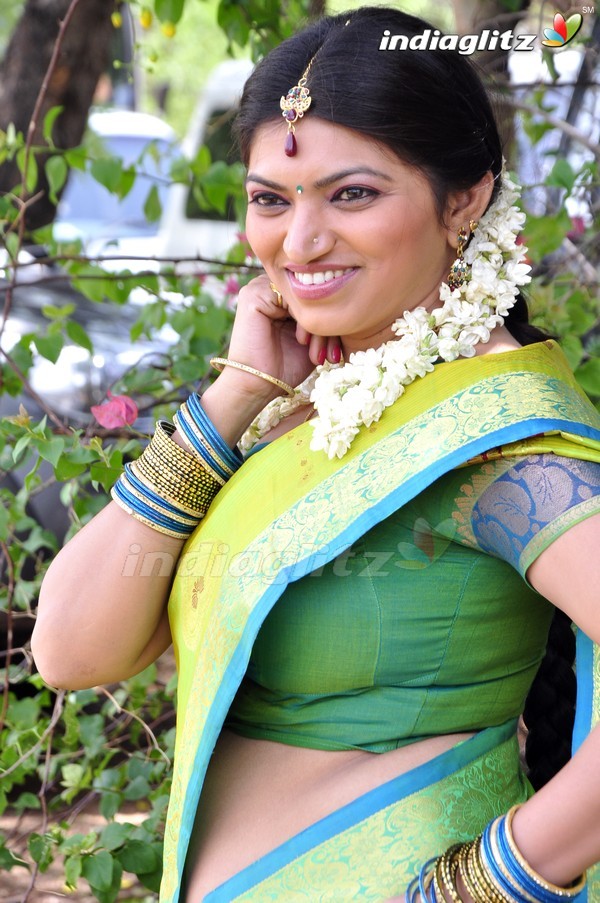 Keerthi Naidu Special Gallery