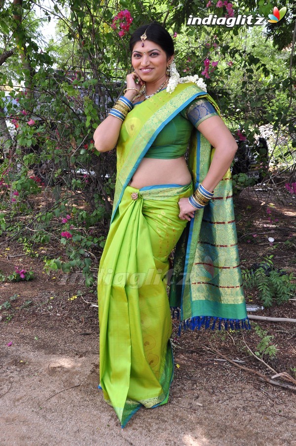 Keerthi Naidu Special Gallery