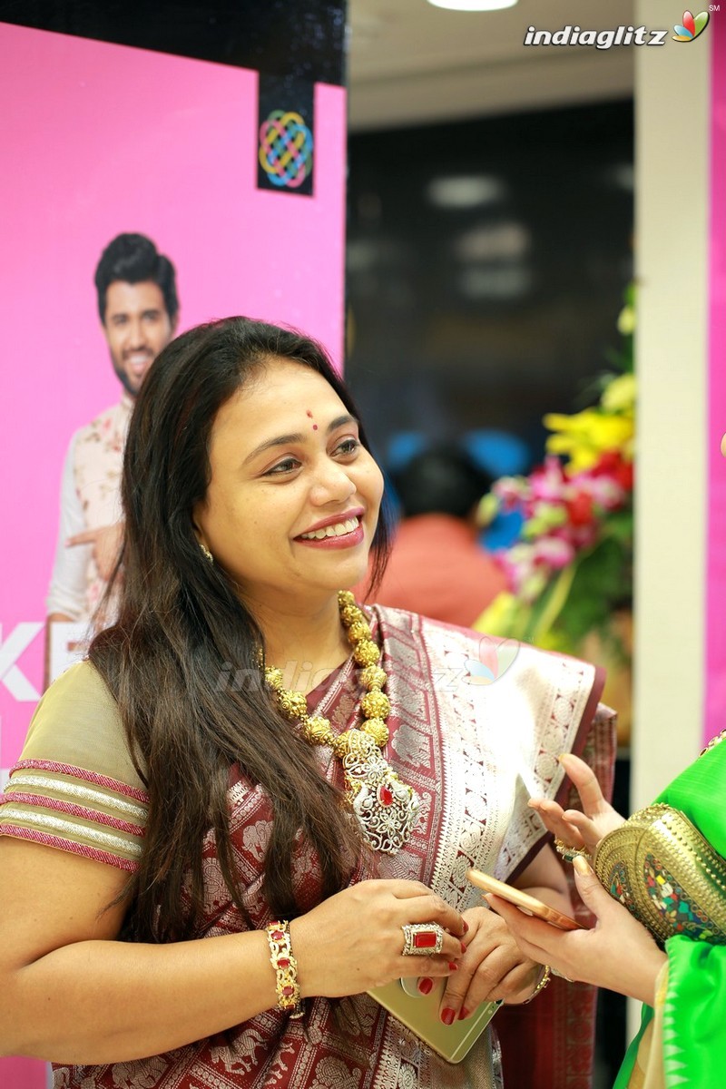 Catherine, Mahreen Launches KLM Fashion Mall @ Vizag