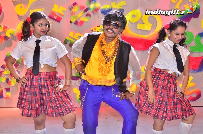 'Kobbari Matta' Song Coverage