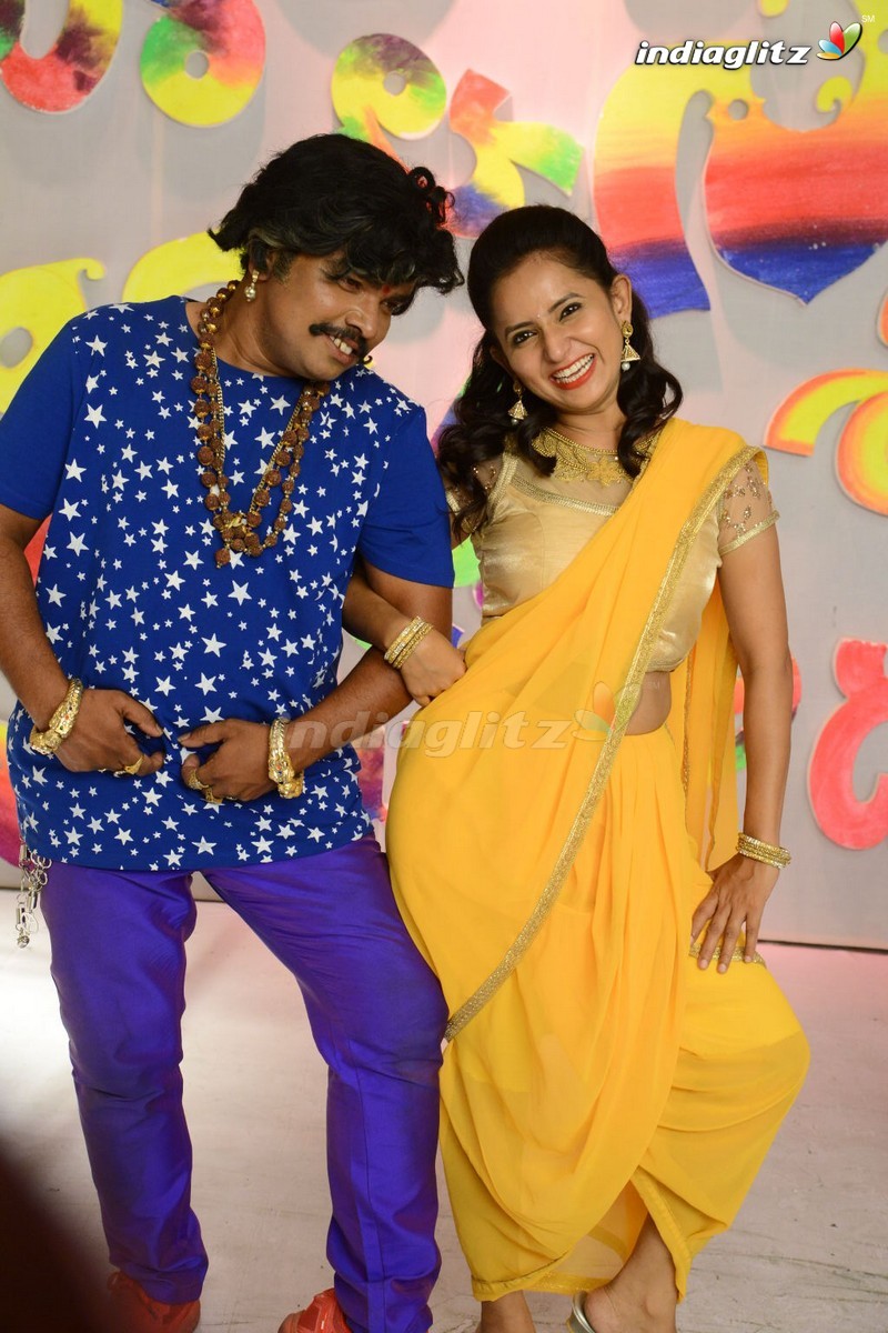 'Kobbari Matta' Song Coverage