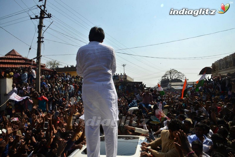 Pawan Kalyan at Konda Gattu Anjeneya Swamy Temple