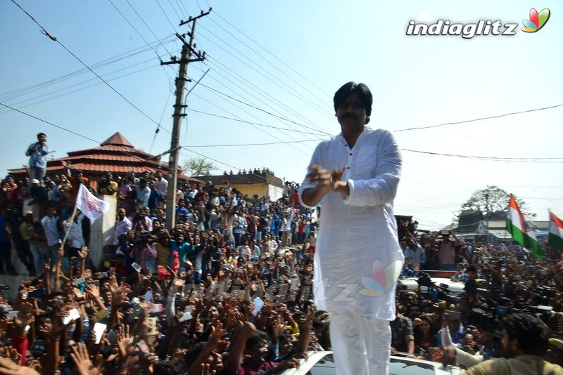 Pawan Kalyan at Konda Gattu Anjeneya Swamy Temple