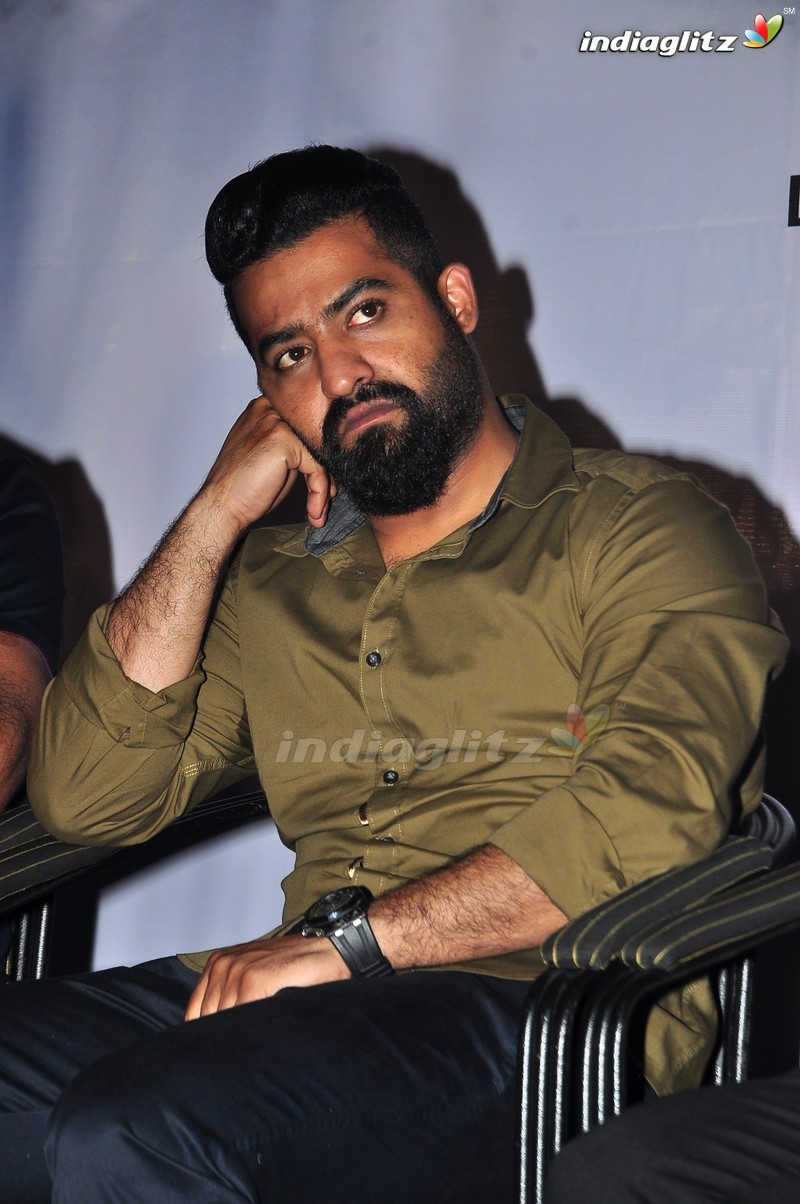 'Kumari 21F' Teaser Launch