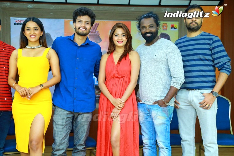 'Life Anubhavinchu Raja' Press Meet