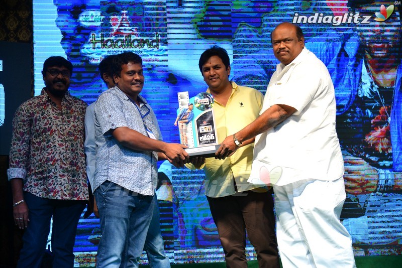 'Loafer' Triple Platinum Disc Function