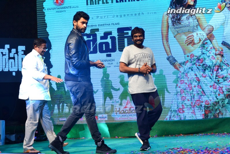 'Loafer' Triple Platinum Disc Function