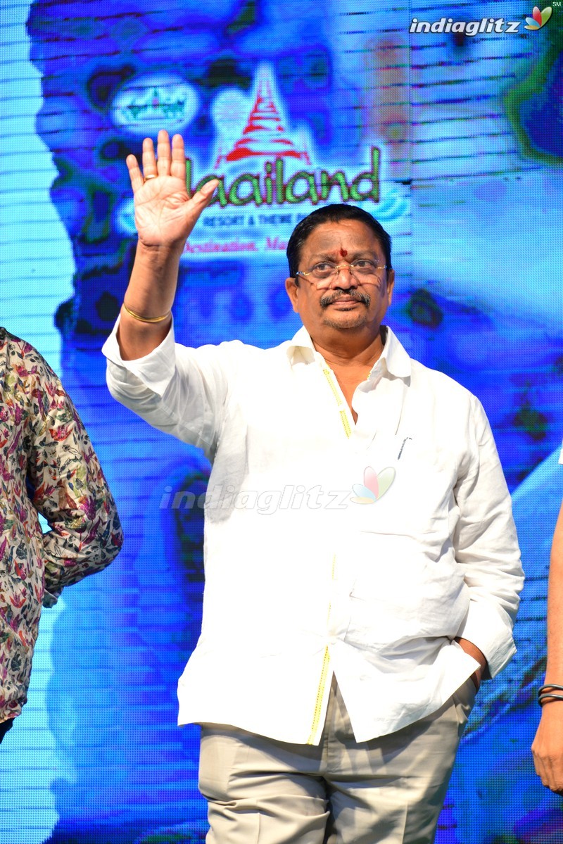 'Loafer' Triple Platinum Disc Function