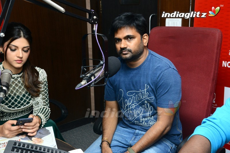 'Mahanubhavudu' Team @ RED FM