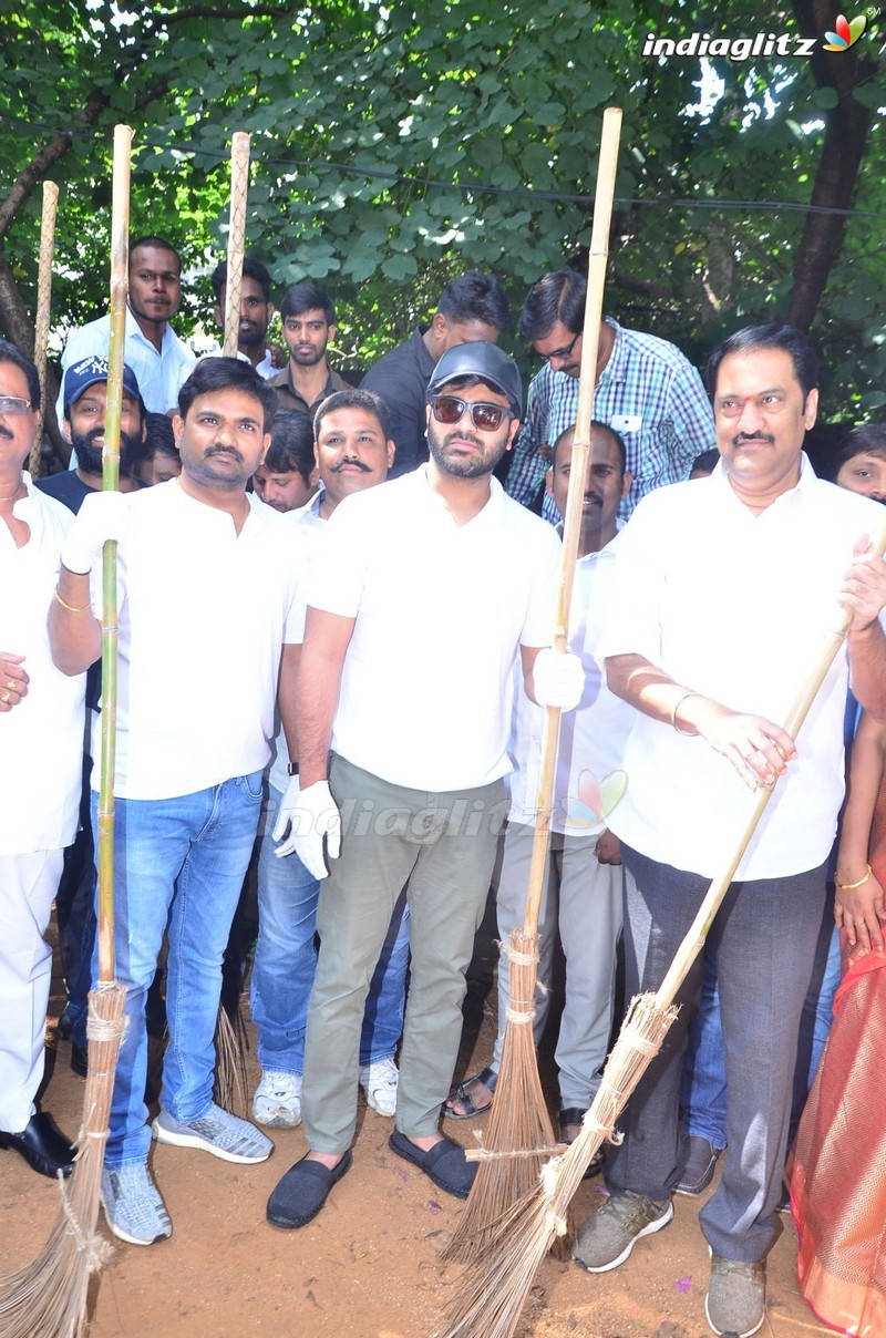 Mahanubhavudu Team Particpates Swachh Bharat at Srinagar Colony