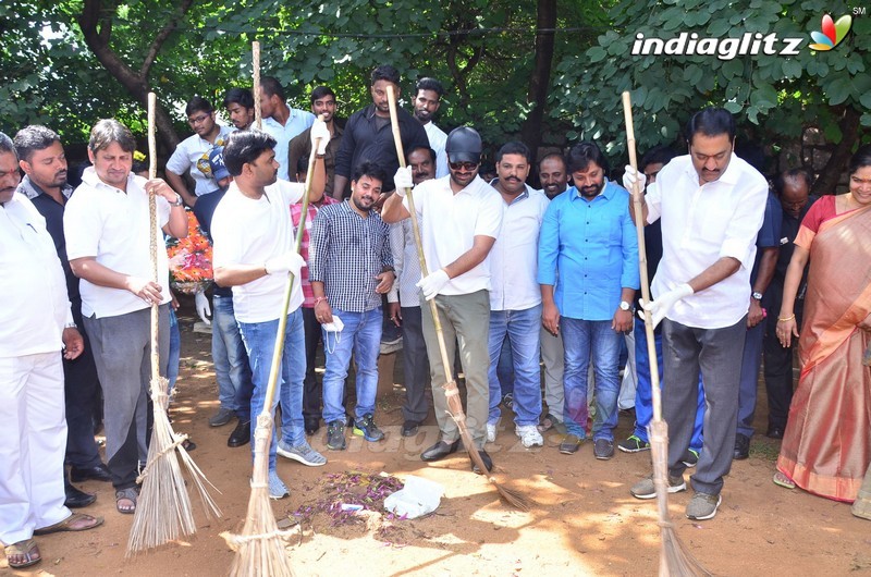 Mahanubhavudu Team Particpates Swachh Bharat at Srinagar Colony