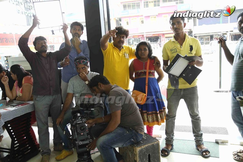 'Malli Vachinda' On Location