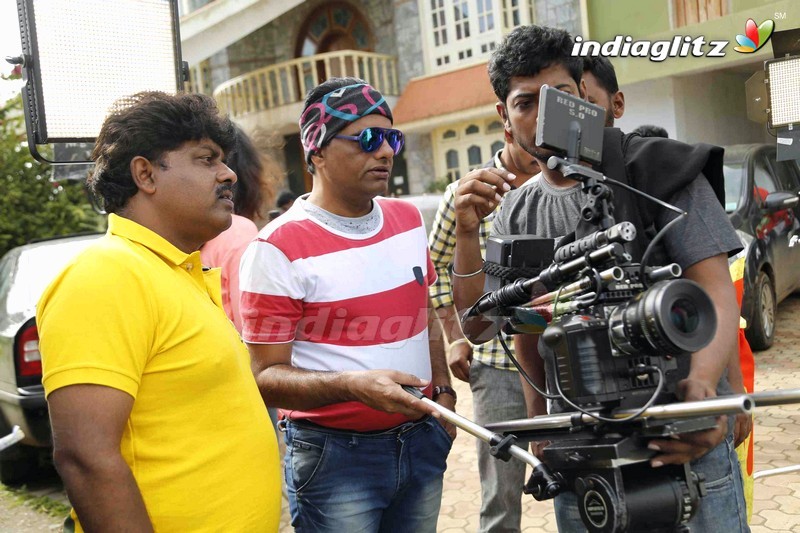 'Malli Vachinda' On Location