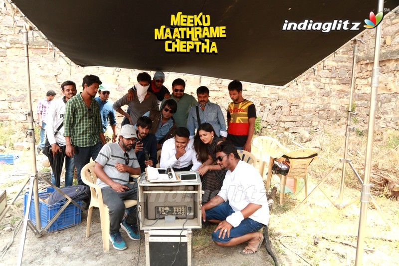 'Meeku Maathrame Cheptha' On Location