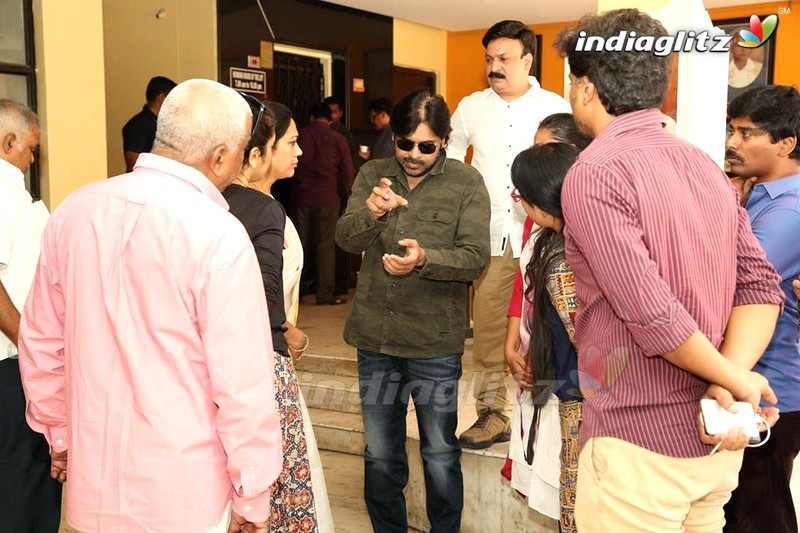 Pawan Kalyan, Allu Arjun @ Film Chamber