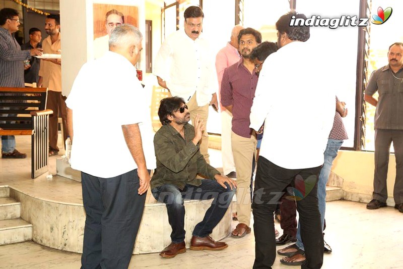 Pawan Kalyan, Allu Arjun @ Film Chamber