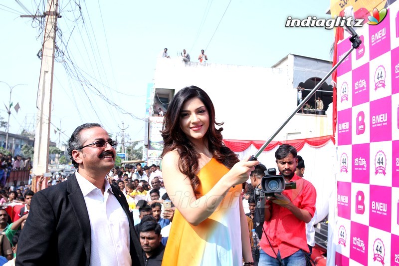 Mehreen Launches B New Mobile Store At Adoni