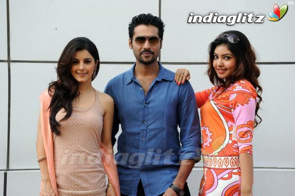 'Maine Pyar Kiya' Movie Launch