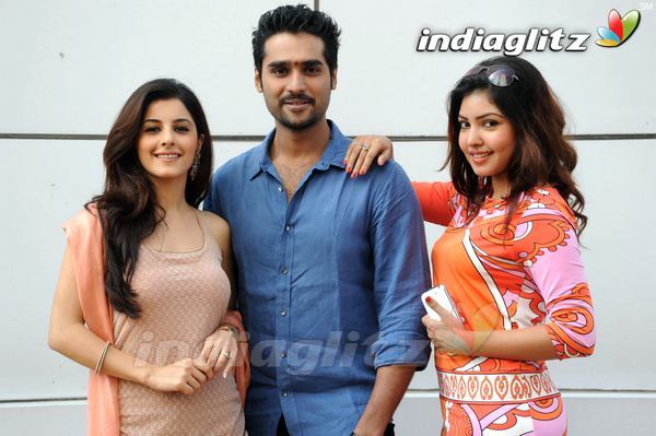 'Maine Pyar Kiya' Movie Launch