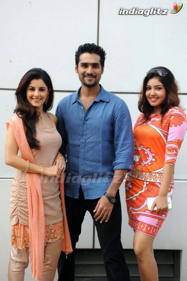 'Maine Pyar Kiya' Movie Launch