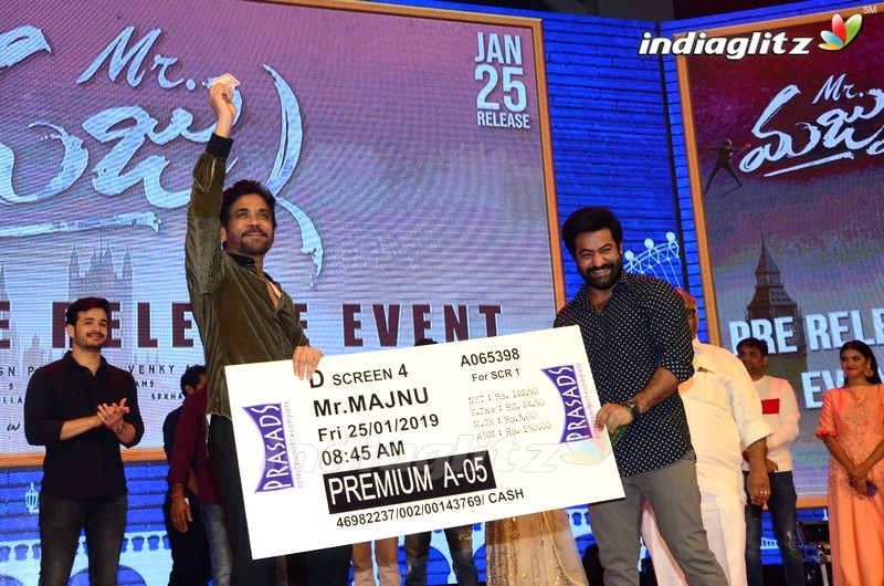 'Mr. Majnu' Pre Release Event