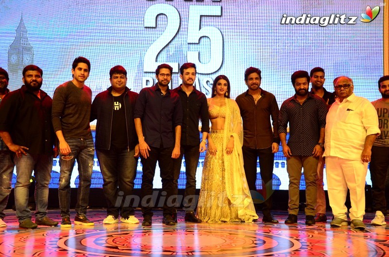 'Mr. Majnu' Pre Release Event